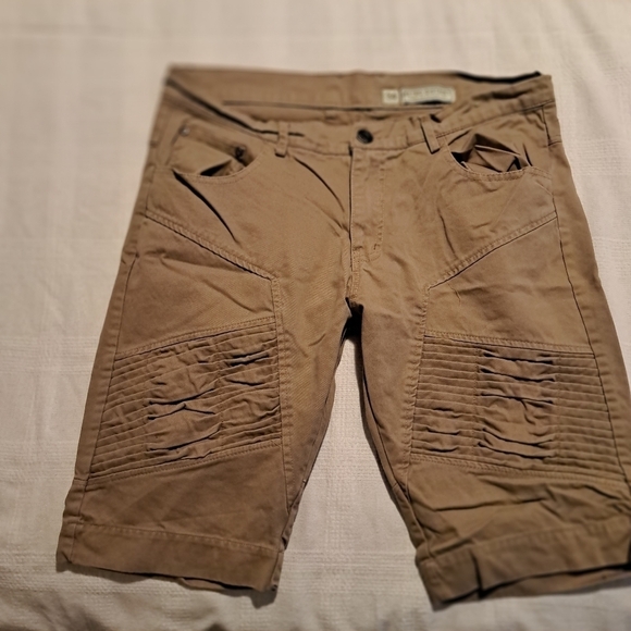 Retro Distrikt men's tan chino shorts size 34 - Picture 1 of 5
